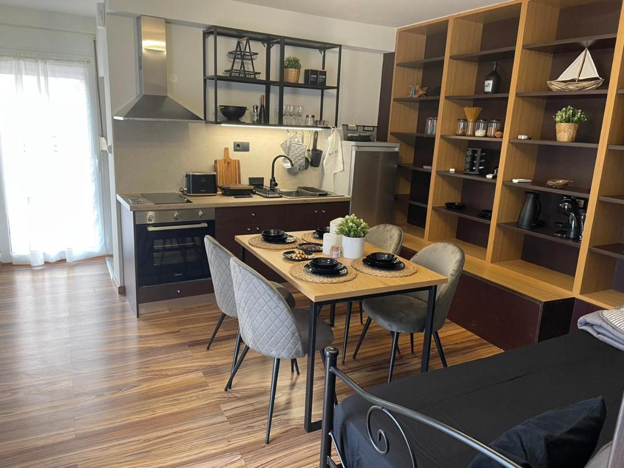 Cocomelo Apts 3 Luxury Appartement