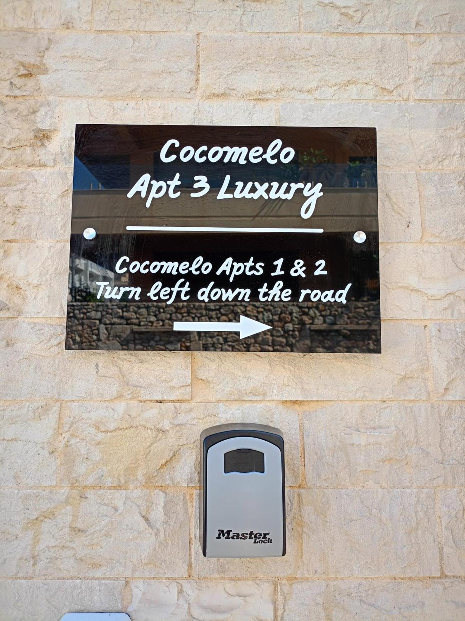 Cocomelo Apts 3 Luxury Appartement *